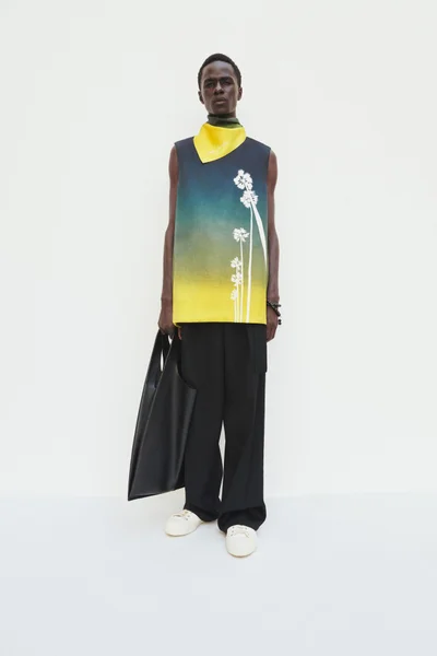 Look 18